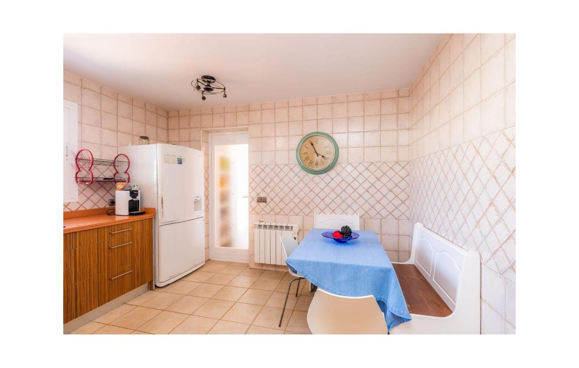 Holiday home Amazing In With Wifi *